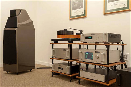 wilsons_audio_research550 copy.jpg wilsons_audio_research550 copy.jpg